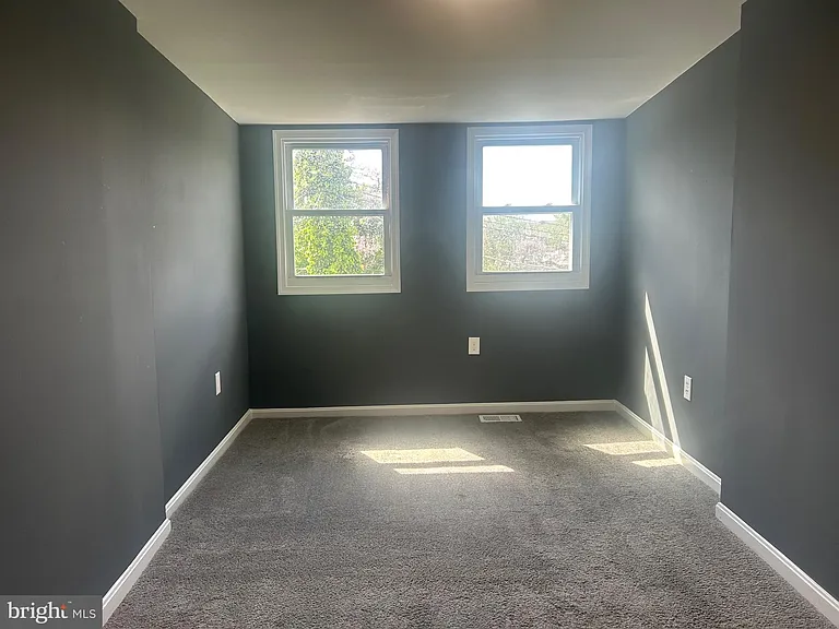 1516 N Mount St — Photo 19