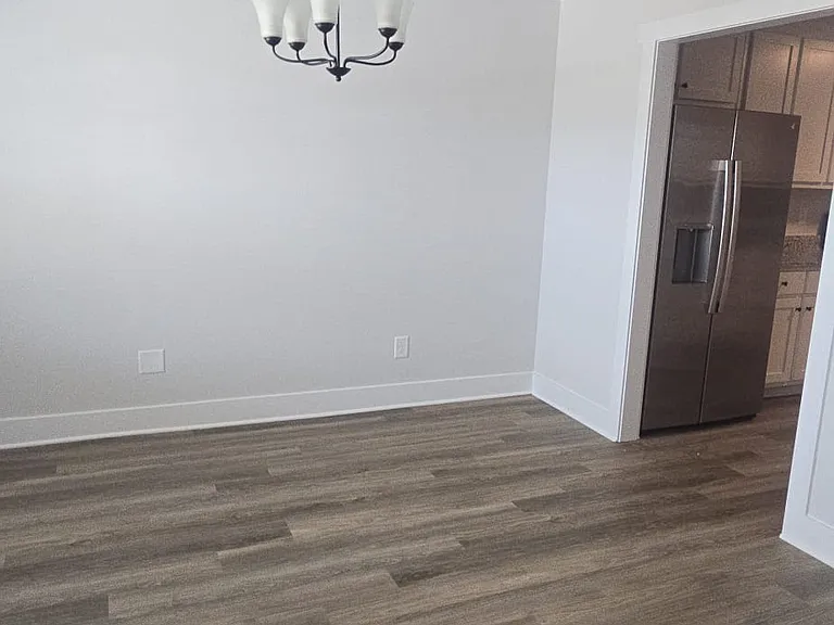 111 Charlie Way — Photo 4