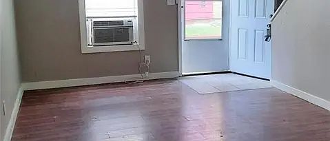 2nd image of 1011 Vine St #1-24