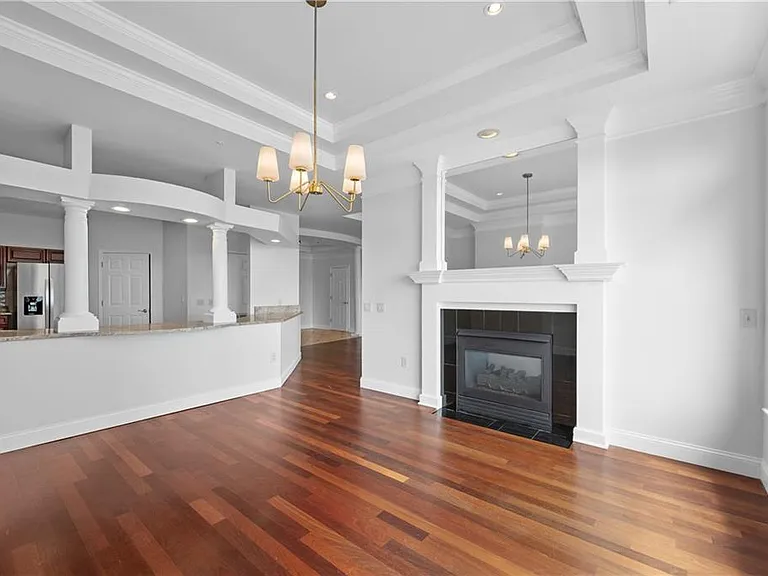 3334 Peachtree Rd NE #1902 — Photo 16