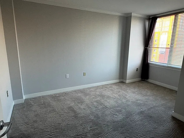 555 Massachusetts Ave NW #1006 — Photo 4