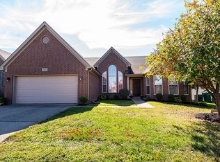 7237 Black Walnut Cir, Louisville, KY