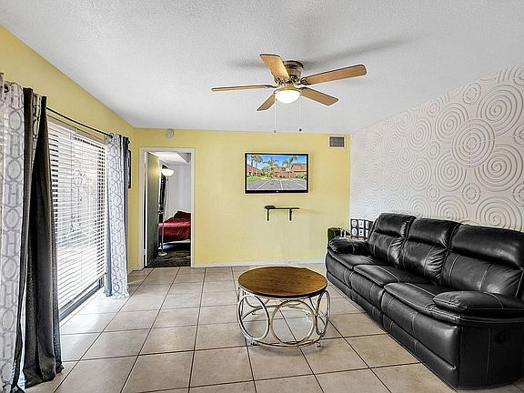 5th image of 8372 N Coral Cir