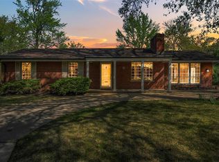 71 Ridge Line Dr, Saint Louis, MO 63122