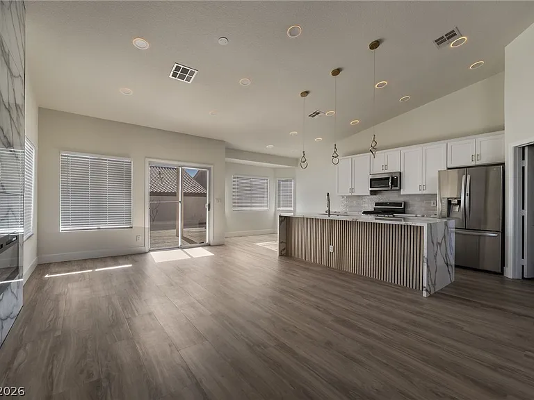 9205 Desert Village Ave — Photo 19