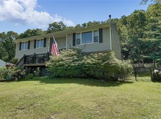 92 Birchwood Dr, Highland Mills, NY 10930