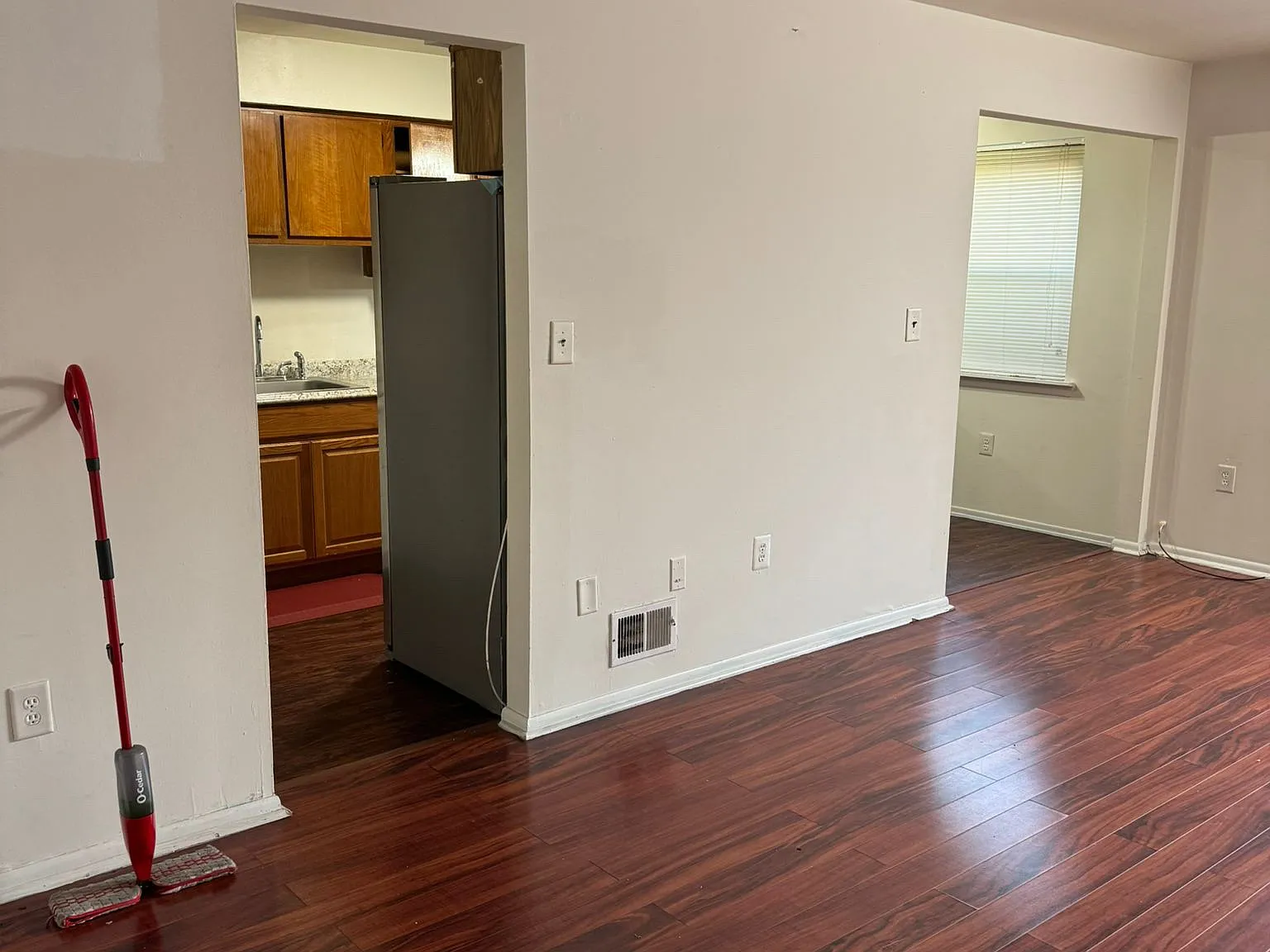 1537 Raspberry Ct — Photo 2