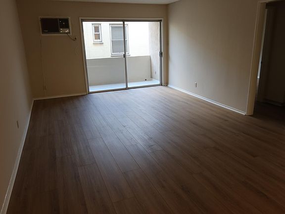 5th image of 1110 S Oakhurst Dr APT 202