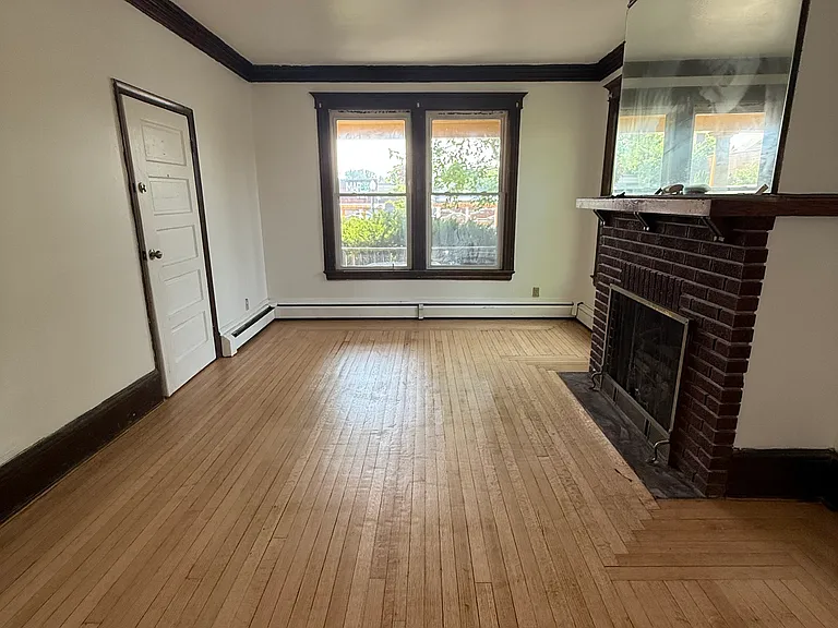 1073 Madison Ave #1 — Photo 1