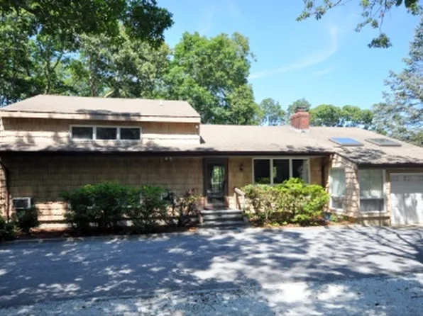 36 Brandywine Dr, Sag Harbor, NY 11963