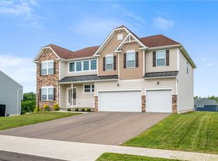 207 Stoneridge Ln, Mars, PA 16046