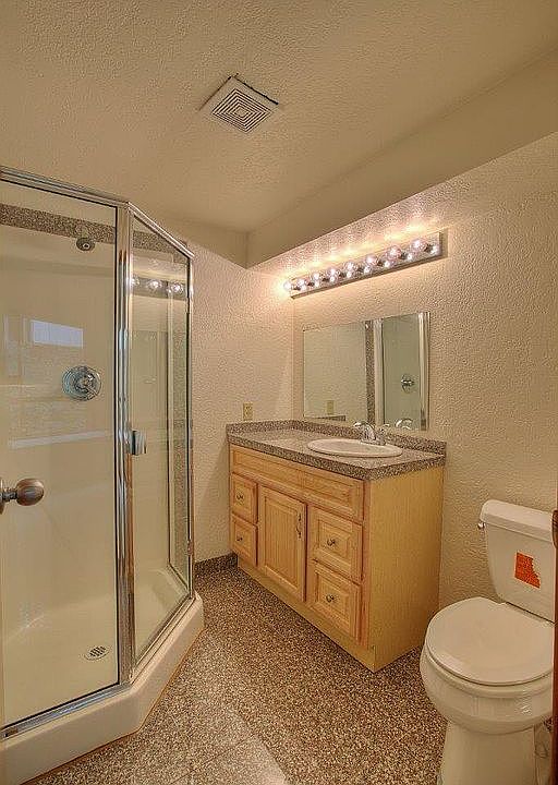 1st image of 1515 207th Pl NE