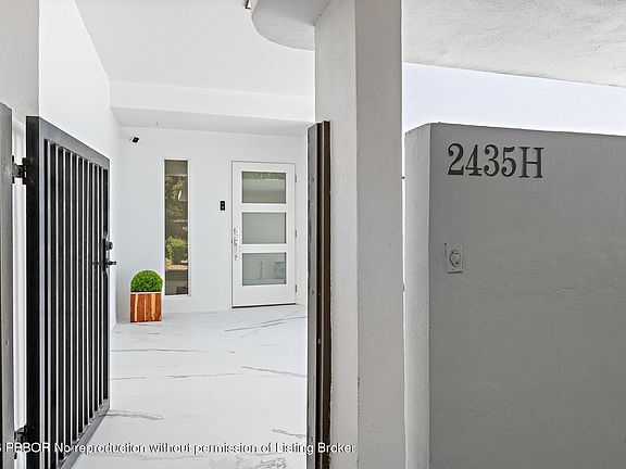 2nd image of 2435 Presidential Way APT H