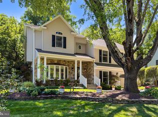 6247 Gentle Ln, Alexandria, VA 22310