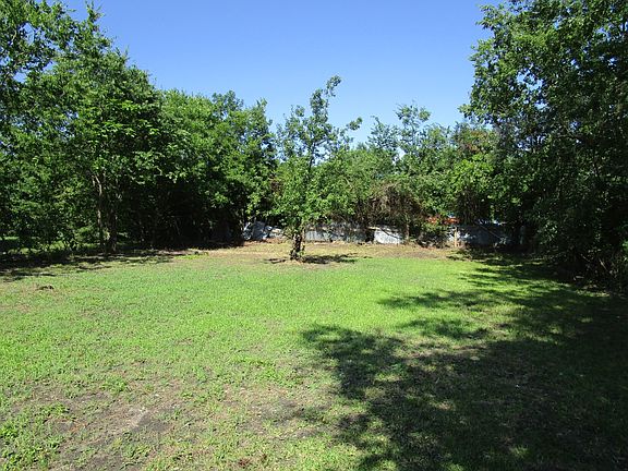 4th image of 2803 Sayle St