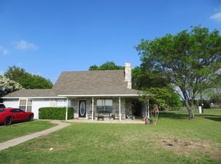 290 N Laramie Cir, Pilot Point, TX 76258