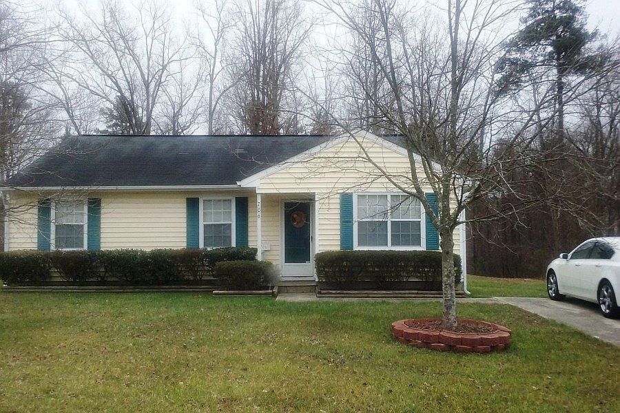 1st image of 706 Larchwood Dr