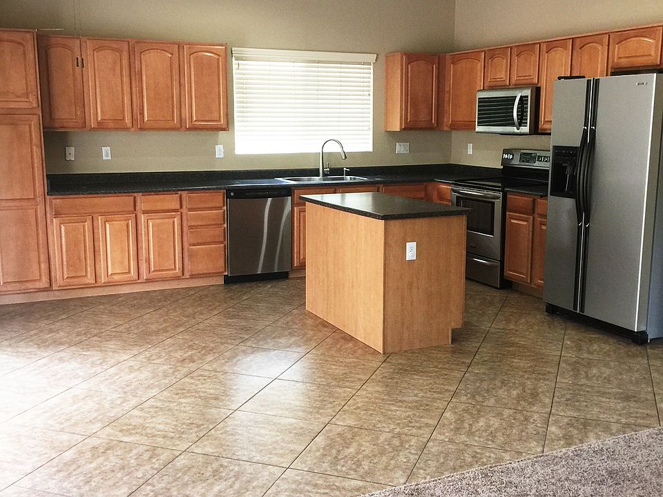 1st image of 6113 S 37th Dr