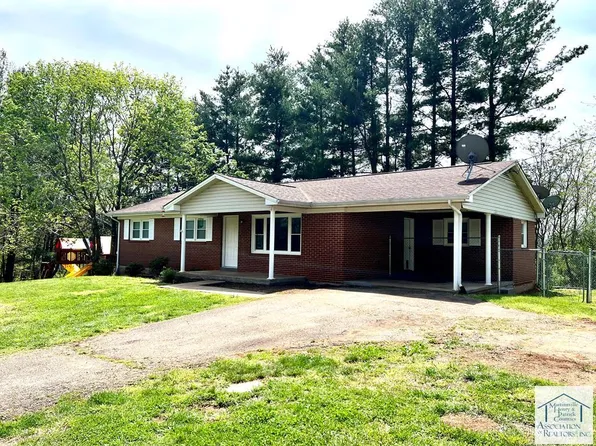 4612 Pleasant View Dr, Patrick Springs, VA 24133