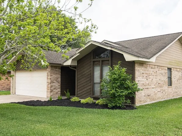 5785 Brett Ln, Beaumont, TX 77713