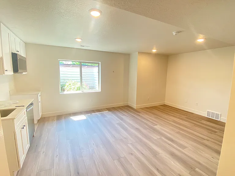 127 W Harvest Village Ln #1B1B — Photo 4