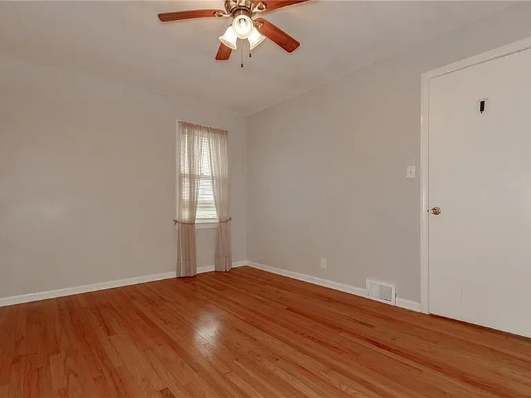 1752 Brainard Rd — Photo 16