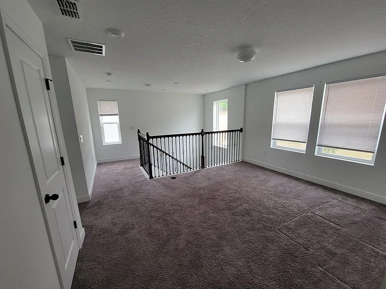 2499 Spring Breeze Dr — Photo 7