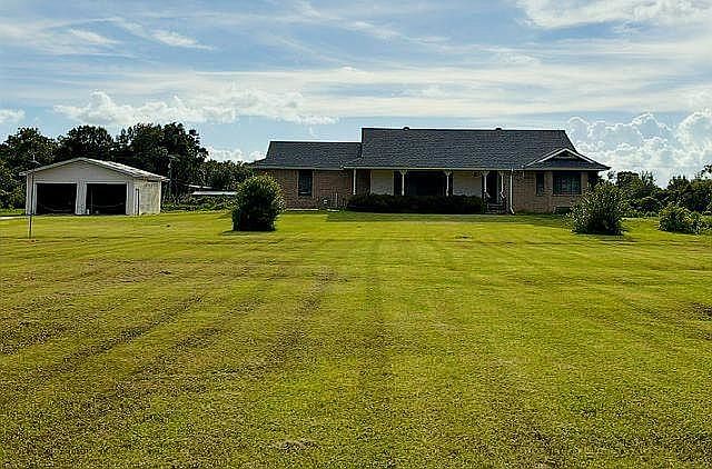 1st image of 5270 Grand Caillou Rd
