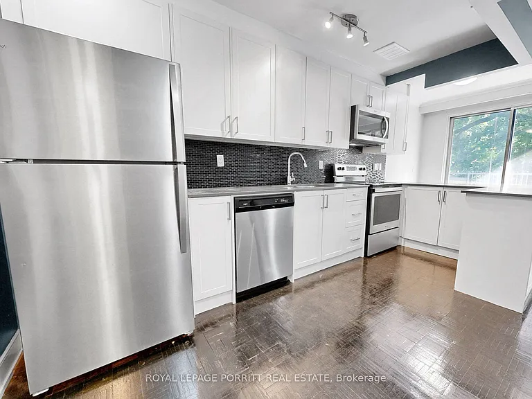 4 Superior Ave #30 — Photo 3