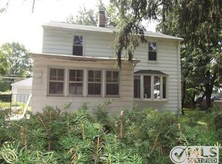 19691 Jeanette St, Southfield, MI 48075