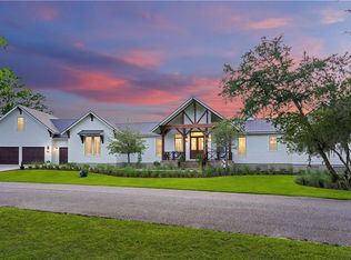 100 Marsh Point Ln, Saint Simons Island, GA 31522