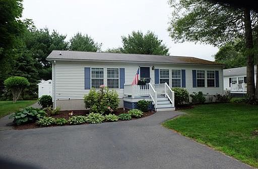 1st image of 3 Trailwood Dr