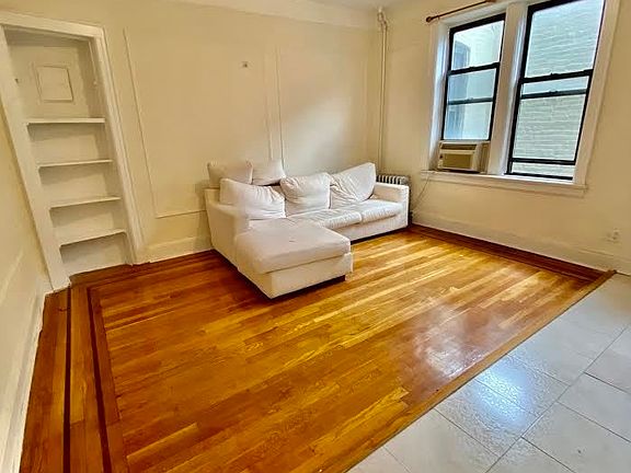 3rd image of 25-26 44th St #B4