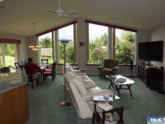 4th image of 234 Columbine Way