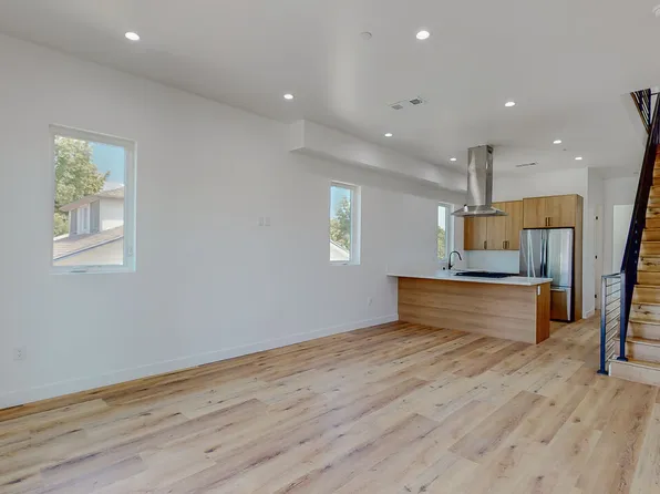 4462 Maplewood Ave, Los Angeles, CA 90004