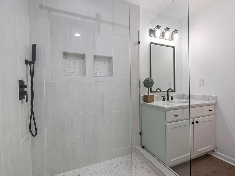 912 Langford Pl — Photo 22