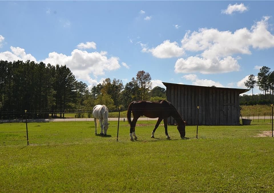 1st image of 2433 County Road 54 E