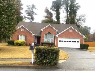 2305 Thornberry Dr, Lawrenceville, GA 30044