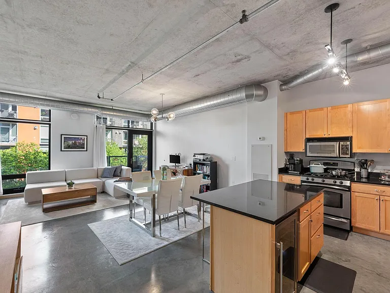 720 N 4th St #203 — Photo 1