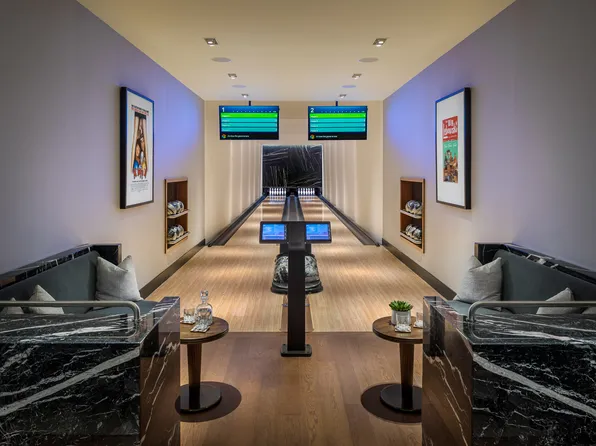 675 West 59th Street 1005 image 17 of 17