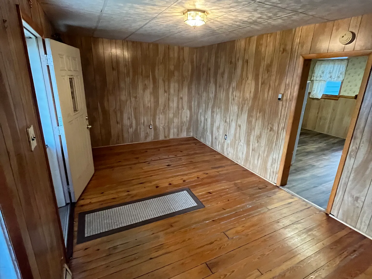 440 S 9th Ave — Photo 3