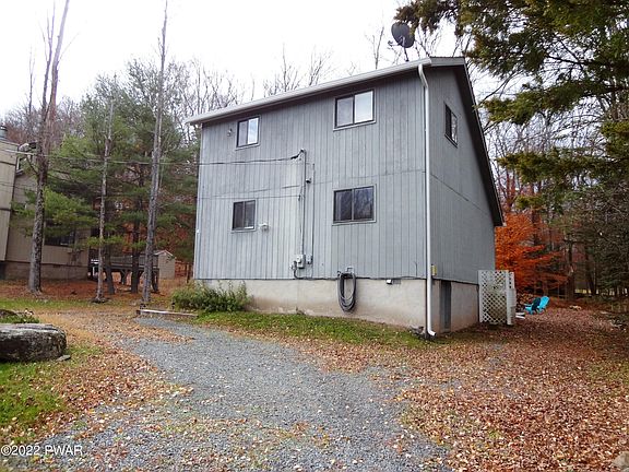 4th image of 271 Parkwood Dr