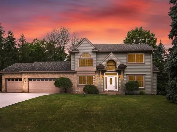 2430 Lansing Ave N, Lake Elmo, MN 55042