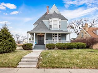 1105 Morton Ave, Elgin, IL 60120