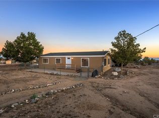 1142 Smoketree Rd, Pinon Hills, CA 92372