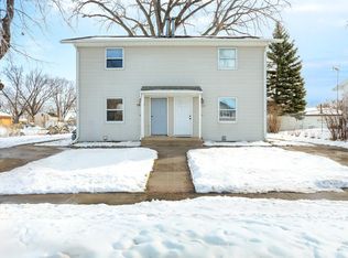 1033-1035 27th St N, Fargo, ND