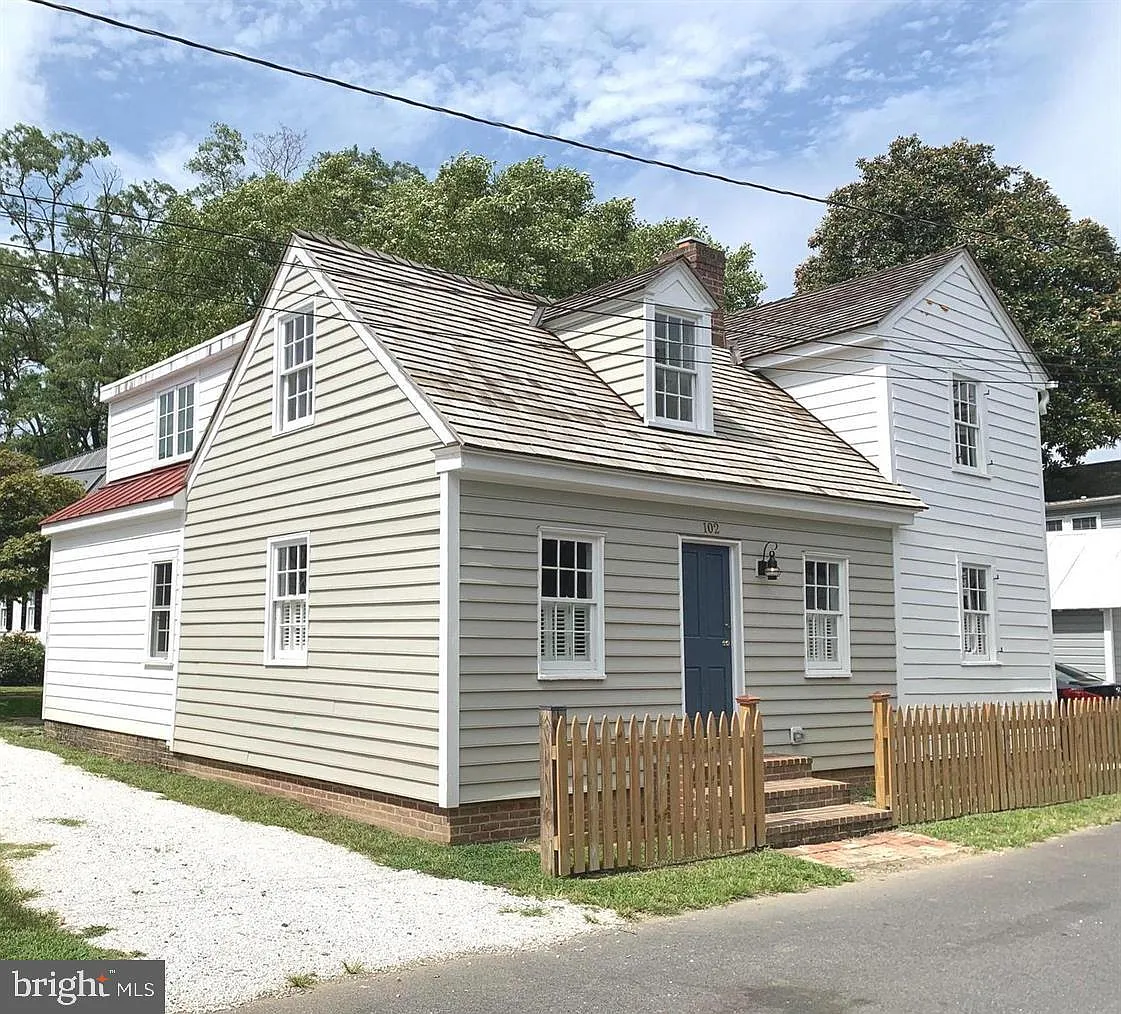 3 bed, 2.0 bath, 3166 sqft, $3,000 — Photo 2
