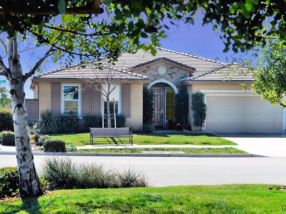 1st image of 10025 Vale Royale Dr