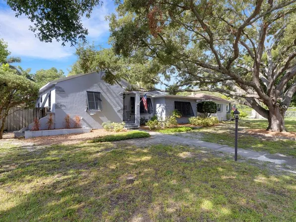 314 33rd Ave NE, Saint Petersburg, FL 33704