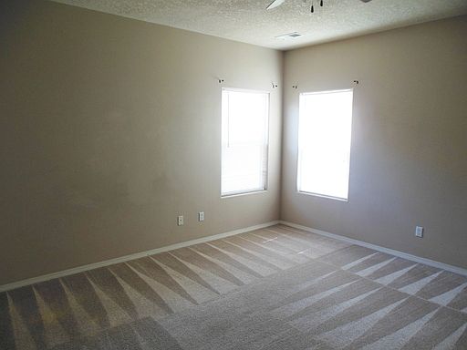 5th image of 1635 Corte Del Sol NW